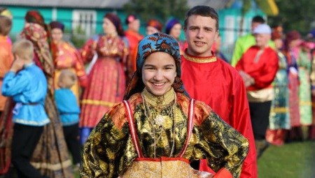 Costume national komi