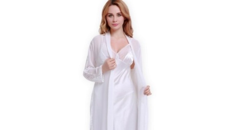 Robe de soie blanche
