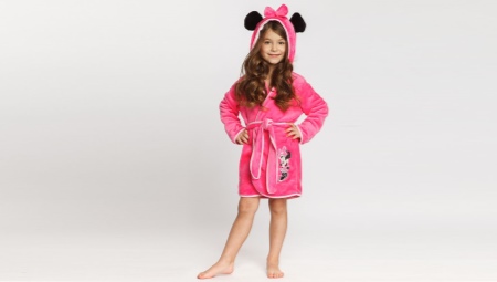 Peignoir enfant pour la piscine