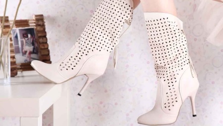 Bottes d'été perforées