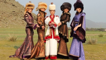 Costume national bouriate