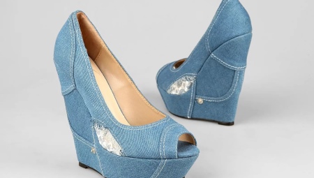 Chaussures en tissu