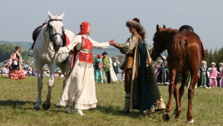Costume national bachkir