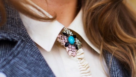 Broche