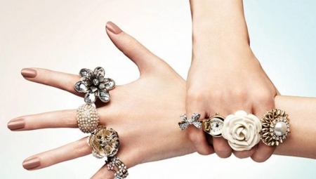 Bijoux: bagues élégantes pour femmes