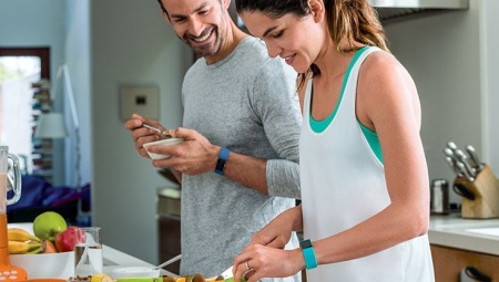 Bracelet de fitness avec moniteur de fréquence cardiaque et mesure de la pression