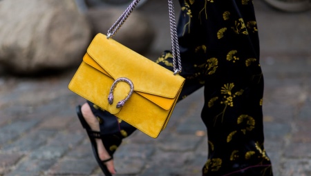 Que porter avec un sac jaune?