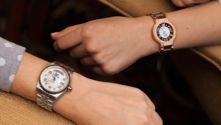 Montre femme avec réveil