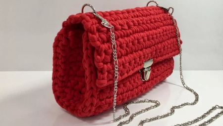 Tricot de laine au crochet: classe de maître
