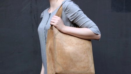 Comment nettoyer un sac en daim à la maison?