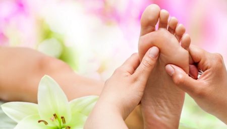 Massage des pieds: qu'est-ce qui est utile et comment le faire?