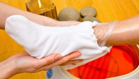 Masques exfoliants pour les jambes: qu'est-ce qui est utile et comment les fabriquer?