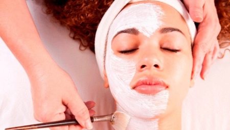 Peeling acide pour le visage: de quoi s'agit-il et que se passe-t-il?