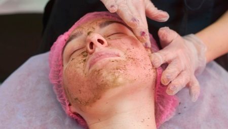 Peeling des coraux: de quoi s'agit-il et comment prendre soin de votre visage après?