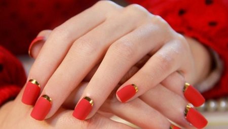 Idées intéressantes manucure rouge mat