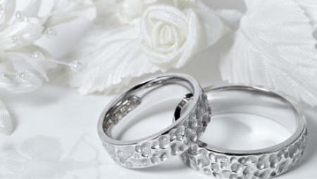 Comment célébrer 11 ans de mariage avec le jour du mariage et le nom de l'anniversaire?