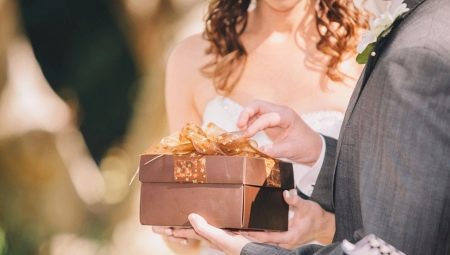 Quels cadeaux présenter aux invités lors du mariage des mariés?