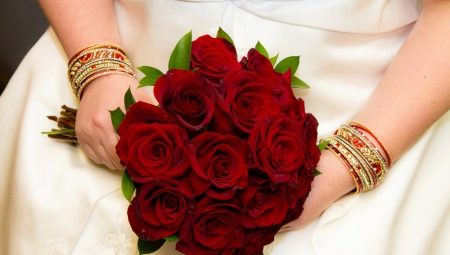 Bouquet de mariée rouge: les subtilités du choix des couleurs et du design