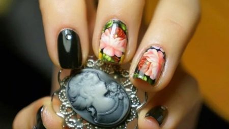 Options de conception originales manucure avec pivoines
