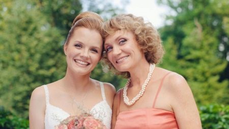 Nous sélectionnons les coiffures pour un mariage pour les mamans de la mariée et le marié