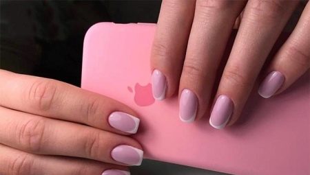 Rose française sur les ongles: polyvalence et sophistication