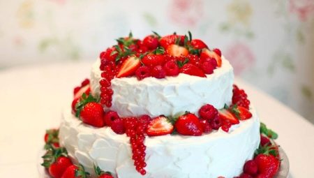 Gâteau De Mariage Aux Baies: Variations De Desserts Et De Beaux Exemples