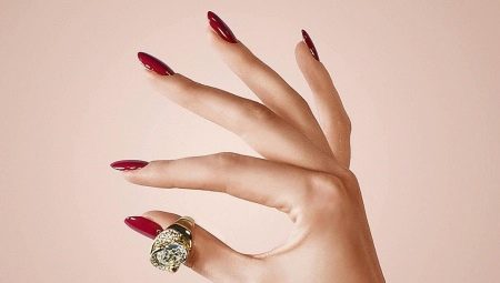 Manucure de vin: caractéristiques de couleur et techniques de conception
