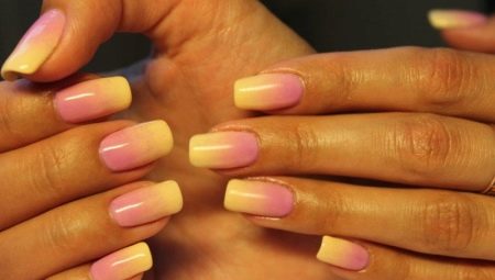 Manucure jaune-rose: tendances et solutions inhabituelles