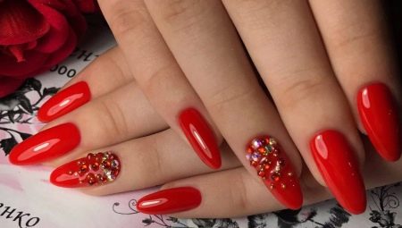 Gel Polish pour ongles longs: couleurs, décors et nouveau design