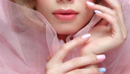 Idées pour l'enregistrement des ongles étendus mats