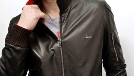 Comment repasser une veste en cuirette à la maison?