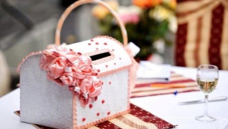 Comment faire un coffre pour de l'argent pour un mariage?