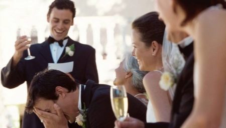 Comment les témoins préparent-ils un discours et parlent lors d'un mariage?