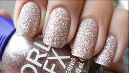 Manucure à effet sable: de quoi s'agit-il et comment se fait-il?