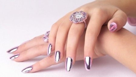 Options de conception originales pour les ongles expansés monotones