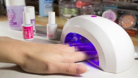 Caractéristiques et les meilleurs modèles de lampes à LED pour vernis gel