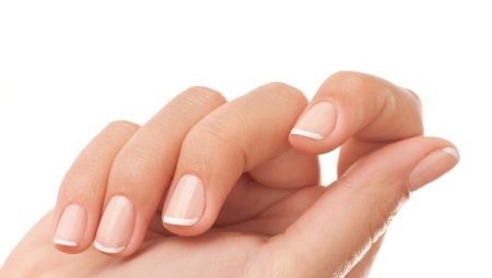 Beauté stricte - les meilleures options de manucure pour le bureau