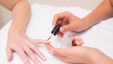 Pourquoi ai-je besoin d'un apprêt pour le polissage du gel et comment l'utiliser?