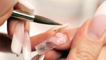 Que sont les pointes des ongles et comment les utiliser correctement?