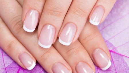 Manucure française avec gel polonais