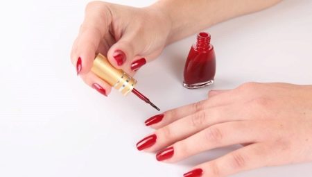 Le formaldéhyde dans les vernis à ongles: qu'est-ce que c'est et qu'est-ce qui est dangereux?