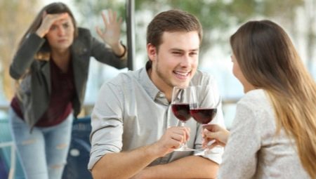 Trahison femme avec sa soeur: les causes et les moyens de résoudre les problèmes