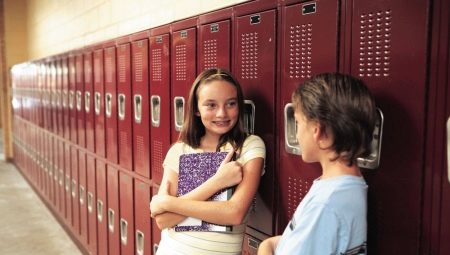Comment aimez-vous une fille à l'école?