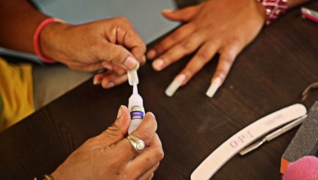 Colle pour ongles: types, règles de sélection et d'utilisation