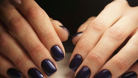 Manucure simple pour les ongles courts