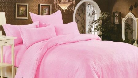 Stripe satin: quel est ce tissu et où est-il utilisé?