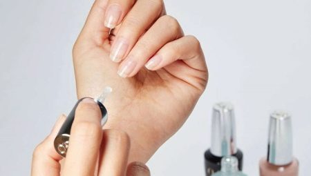 Top Coat pour les ongles: qu'est-ce que c'est, comment choisir et utiliser?