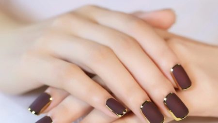 Variantes de manucure foncée pour les ongles courts