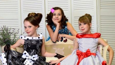 Nous faisons des coiffures pour les filles dans le style de style