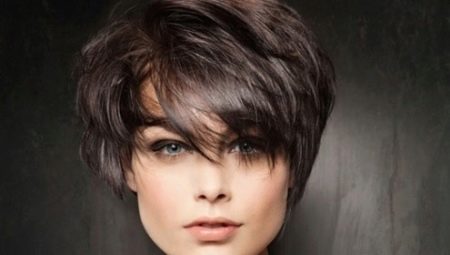 Kare cascade: types et caractéristiques des cheveux
